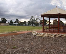Frederick Square - Accommodation in Bendigo 0