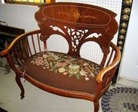 Dungog Fine Arts And Antiques - Accommodation in Bendigo 1