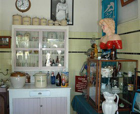 Old Codgers Antiques - Accommodation in Bendigo 2