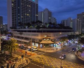 Piazza Surfers Paradise - Accommodation in Bendigo 0