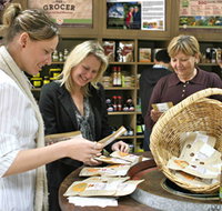 Summerland House Farm - House With No Steps - Accommodation in Bendigo