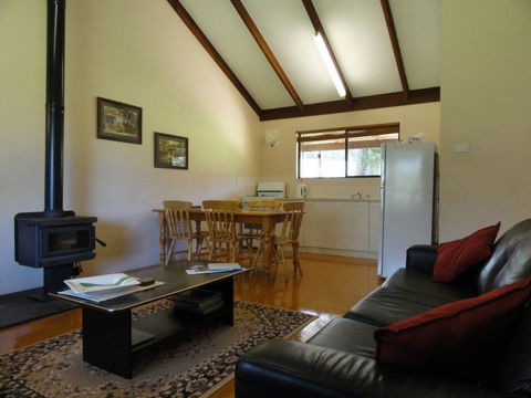 Tinglewood Cabins - Accommodation in Bendigo 1