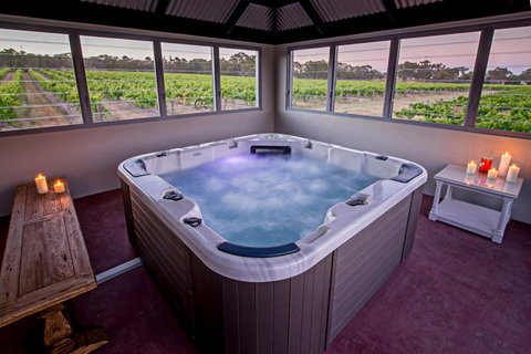 Brockenchack Vineyard - Accommodation in Bendigo 2