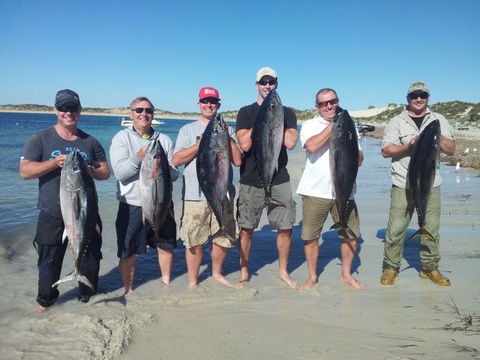 Reef Encounters Fishing Charters. - Accommodation in Bendigo 10