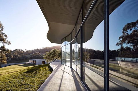 CHEVY CONVERTIBLE Package For 2 People- Wine Lunch Cheese & Chocolate From Melb. - Accommodation in Bendigo 5