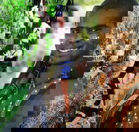 Hartley's Crocodile Adventures and Tjapukai Cultural Park Day Trip from Cairns - Accommodation in Bendigo