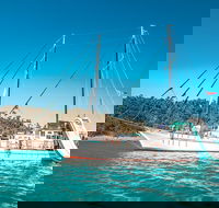 2 night Whitsunday Islands Cruise on New Horizon from Airlie Beach - Accommodation in Bendigo