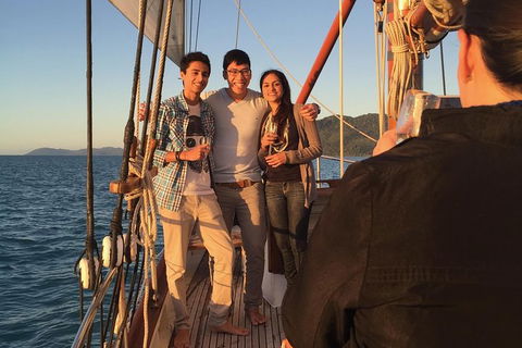 Whitsunday Islands Private Sailing Experience With Snorkeling & Langford Reef - Accommodation in Bendigo 5