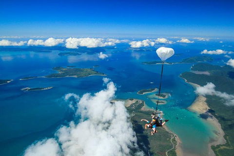 Airlie Beach Tandem Skydive - Accommodation in Bendigo 2
