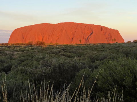 Uluru (Ayers Rock) Sunset With Outback Barbecue Dinner And Star Tour - Accommodation in Bendigo 5
