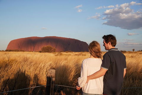 Uluru (Ayers Rock) Sunset With Outback Barbecue Dinner And Star Tour - Accommodation in Bendigo 0