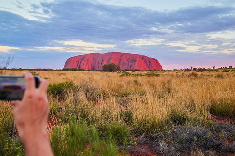 Uluru (Ayers Rock) Sunset With Outback Barbecue Dinner And Star Tour - Accommodation in Bendigo 11