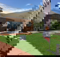 Almondco Almond Hut - Accommodation in Bendigo