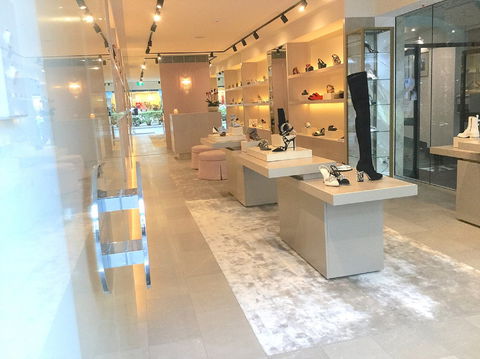 Liberty Shoes Australia - Accommodation in Bendigo 0