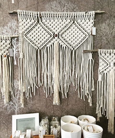 Under The Oak Handmade Gallery And Gifts - Accommodation in Bendigo 2