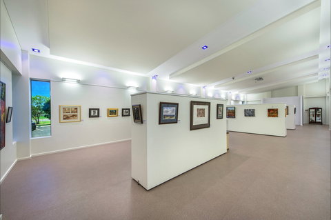 Banana Shire Regional Art Gallery - Accommodation in Bendigo 1
