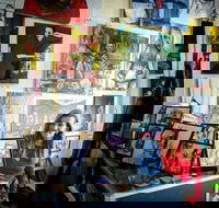 Brush Off Art - Accommodation in Bendigo