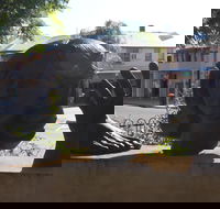 Celebration of life statue Barmera - Accommodation in Bendigo