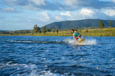 Lake Somerset - Accommodation in Bendigo 1
