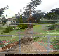 McConnell Park and Toogoolawah War Memorial - Accommodation in Bendigo