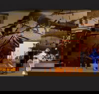 POW Hologram Theatre - Accommodation in Bendigo