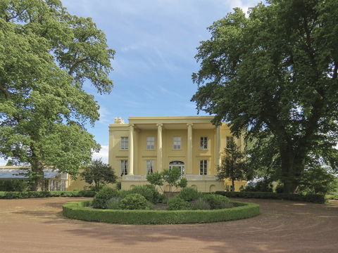 Clarendon - Accommodation in Bendigo 0