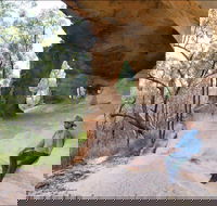 Sandstone Caves Walking Track - Accommodation in Bendigo
