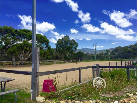 The Saddle Camp - Accommodation in Bendigo 2