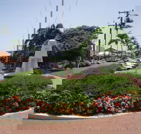 Yeppoon War Memorial - Accommodation in Bendigo