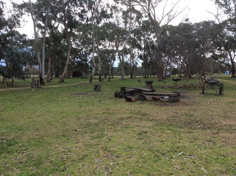 Black Cockatoo Bush Camp - Accommodation in Bendigo 1