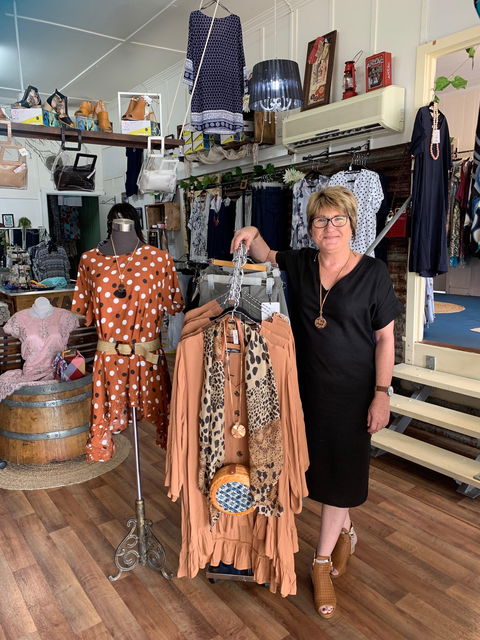 Kaysuelle Fashions - Accommodation in Bendigo 0