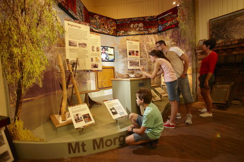 Mount Morgan - Accommodation in Bendigo 2