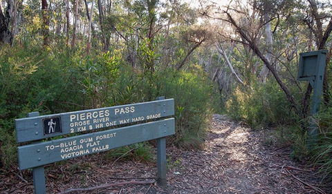 Pierces Pass - Accommodation in Bendigo 1