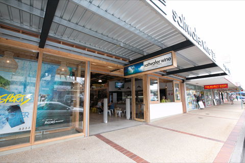 Saltwater Wine Surf Centre: Port Macquarie - Accommodation in Bendigo 1