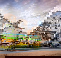 Grenfell Commodities Silos - Accommodation in Bendigo