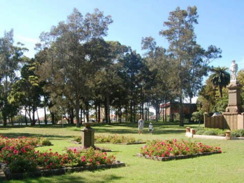 Memorial Gardens Bondi - Accommodation in Bendigo 0