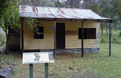 Scutts Hut - Accommodation in Bendigo 0