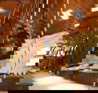 Up-To-Date Store Cultural Precinct - Accommodation in Bendigo