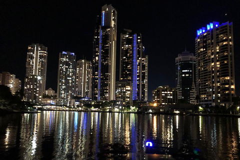 Romantic Gondola Dinner Cruise For Two - Accommodation in Bendigo 11