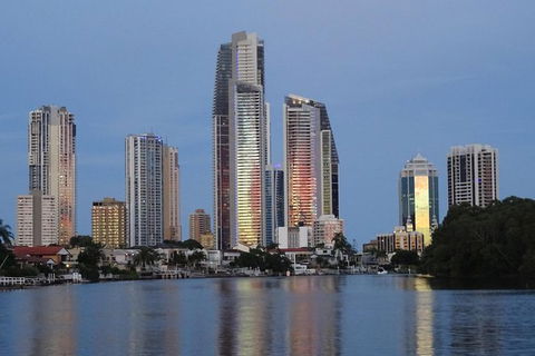 Romantic Gondola Dinner Cruise For Two - Accommodation in Bendigo 6