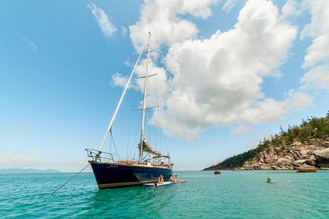Magnetic Island Sailing BBQ Lunch Cruise - Accommodation in Bendigo 0