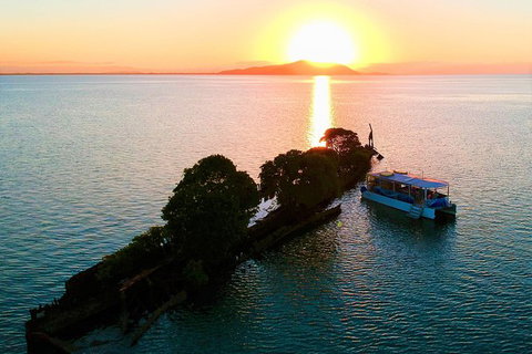 Aquascene Magnetic Island Sunset & Shipwreck Tour - Accommodation in Bendigo 0
