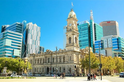 Departure Private Transfers: Adelaide To Adelaide Airport ADL In Luxury Van - Accommodation in Bendigo 7