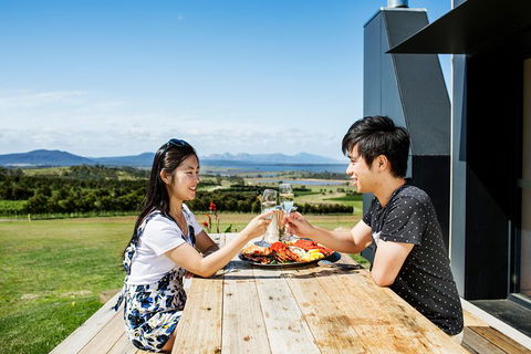All Inclusive Wine Tour Up The Derwent Valley Hobart: Local Wines & Cheeses - Accommodation in Bendigo 0