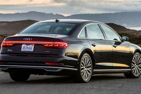 Audi A8 Chauffeur Car Melbourne Airport To CBD - Accommodation in Bendigo 6