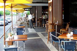 Ducks Nuts Bar & Grill - Accommodation in Bendigo 3