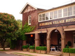 Burrawang Village Hotel - Accommodation in Bendigo 0