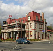 The Grand Hotel Healesville - Accommodation in Bendigo