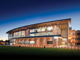 Adelaide Football Club - Accommodation in Bendigo 0