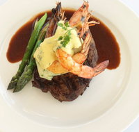 Helm Bar and Bistro - Accommodation in Bendigo